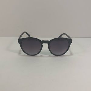 black sunglasses
